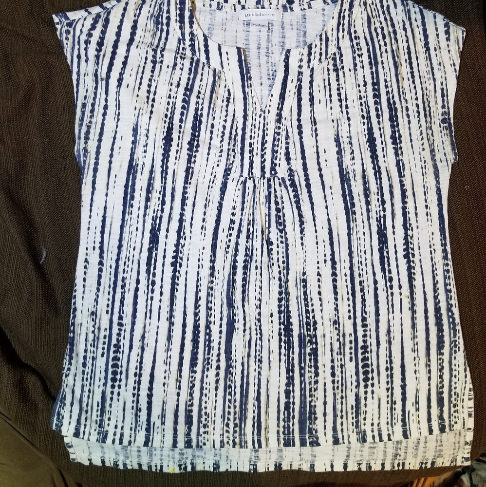 Liz Claiborne sleeveless shirt